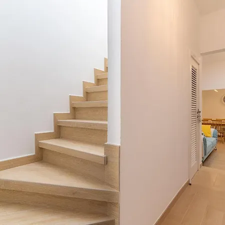 Апартаменти Vista Al Muelle By Hh *